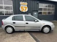 Gebraucht Opel Astra 101 PS (74 kW) 1998 Silber Limousine