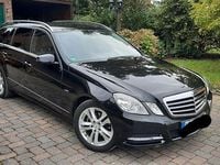 Gebraucht Mercedes E200 Avantgarde 184 PS (135 kW) 2011 Schwarz Kombi