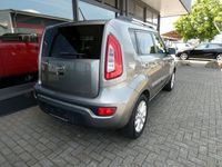 Gebraucht Kia Soul Edition 7 140 PS (102 kW) 2012 Silber SUV