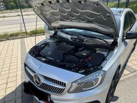 gebraucht Mercedes A250 Sport DCT AMG silber Anhängerkupplung