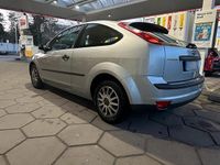 Gebraucht Ford Focus 101 PS (74 kW) 2005 Silber Kleinwagen