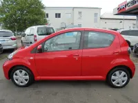 Gebraucht Toyota Aygo Cool 68 PS (50 kW) 2011 Super red v Kleinwagen