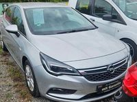 Gebraucht Opel Astra Edition 105 PS (77 kW) 2015 Silber Limousine