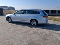 Gebraucht VW Passat 150 PS (110 kW) 2018 Silber Kombi