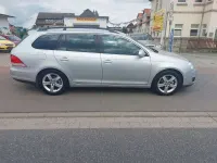 Gebraucht VW Golf VI Comfortline 105 PS (77 kW) 2009 Reflexsilber metallic Kombi