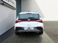 Gebraucht Hyundai i20 Trend 101 PS (74 kW) 2025 Atlas white Kleinwagen