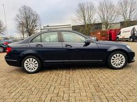 Gebraucht Mercedes C200 184 PS (135 kW) 2012 Blau Limousine