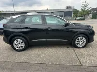 Gebraucht Peugeot 3008 Active 131 PS (96 kW) 2022 Schwarz SUV