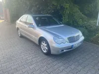 Gebraucht Mercedes C200 Elegance 163 PS (119 kW) 2001 Silber Limousine