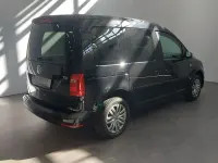 Gebraucht VW Caddy Trendline 125 PS (91 kW) 2016 Schwarz Van / Kleinbus