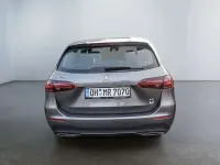 Gebraucht Mercedes B200 Progressive 163 PS (119 kW) 2025 Metalliclack mountaingrau Kleinwagen