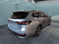 Gebraucht VW Passat Pro 150 PS (110 kW) 2024 Silber Kombi