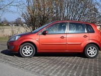 Gebraucht Ford Fiesta Style 69 PS (50 kW) 2007 Orange Kleinwagen