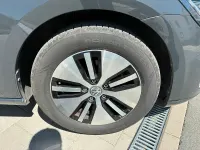 Gebraucht VW e-Golf 100 kW (136 PS) 2021 Grau Kleinwagen