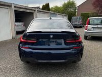 Gebraucht BMW 330e Shadowline 292 PS (214 kW) 2020 Blau Limousine