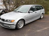 Gebraucht BMW 318 143 PS (105 kW) 2002 Silber Kombi