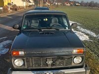 Gebraucht Lada Taiga 83 PS (61 kW) 2015 SUV