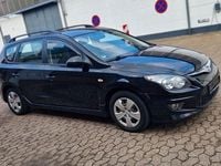 Gebraucht Hyundai i30 Edition 105 PS (77 kW) 2011 Schwarz Kombi