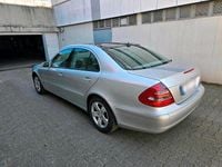 Second-hand Mercedes E220 150 CP (110 kW) 2002 Gri Berlinǎ