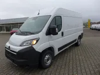 Gebraucht Opel Movano 140 PS (102 kW) 2025 Cassablanca weiß Van