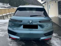 gebraucht BMW iX iXxDrive50 / Farbe Blue Ridge Mountain / Pano-