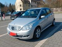 Gebraucht Mercedes B180 110 PS (80 kW) 2006 Silber Van / Kleinbus