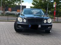 Gebraucht Mercedes E500 306 PS (225 kW) 2002 Andere farben Limousine