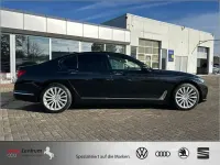 Gebraucht BMW 750 Shadowline 400 PS (294 kW) 2017 Schwarz Limousine