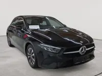 Gebraucht Mercedes A180 136 PS (100 kW) 2023 Nachtschwarz Limousine