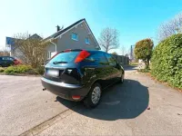 Gebraucht Ford Focus 101 PS (74 kW) 2004 Schwarz Kleinwagen