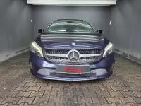 Gebraucht Mercedes A200 136 PS (100 kW) 2017 Cavansitblau Kleinwagen