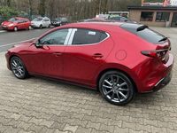 Neu Mazda 3 Exclusive 140 PS (102 kW) 2026 Rot Limousine