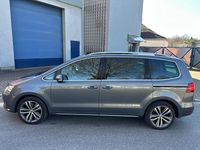 Gebraucht VW Sharan Highline 177 PS (130 kW) 2014 Grau Van / Kleinbus