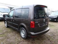 Gebraucht VW Caddy Trendline 102 PS (75 kW) 2020 Chestnut brown metallic Van / Kleinbus