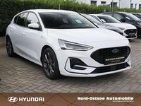 Gebraucht Ford Focus ST-Line X 155 PS (114 kW) 2024 Weiss frostweiß Limousine