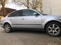 Gebraucht VW Passat 120 PS (88 kW) 2002 Silber Limousine