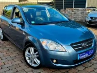 Używany Kia Ceed 143 KM (105 kW) 2007 Niebieski Hatchback