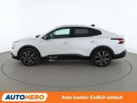 Gebraucht Citroën e-C4 Shine 100 kW (136 PS) 2023 Blanc nacre Limousine