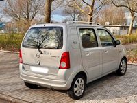 Gebraucht Opel Agila 75 PS (55 kW) 2006 Silber Kleinwagen