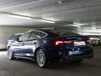 Gebraucht Audi A5 Sportback Ambiente 204 PS (150 kW) 2023 Navarrablau metallic Kleinwagen