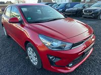 Gebraucht Kia Rio Edition 7 84 PS (61 kW) 2023 Rot Limousine