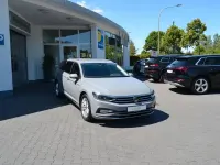 Gebraucht VW Passat Elegance 200 PS (147 kW) 2024 Grau Kombi