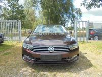 Gebraucht VW Passat Comfortline 150 PS (110 kW) 2015 Rot Limousine