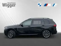 Gebraucht BMW X7 Sport Line 530 PS (389 kW) 2022 Black sapphire metallic SUV
