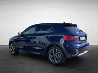 Gebraucht Audi A1 Basis 116 PS (85 kW) 2025 Blau (navarrablau metallic) SUV