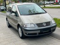 gebraucht VW Sharan Sportline 2.0 TDI PDC Sitzhzg 6 Sitze AHK