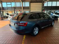 Gebraucht Skoda Superb Ambition 150 PS (110 kW) 2018 Grau Kombi