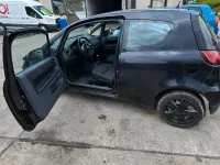 Gebraucht Mitsubishi Colt 75 PS (55 kW) 2010 Schwarz Kleinwagen