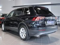 Gebraucht VW Tiguan Allspace Comfortline 200 PS (147 kW) 2021 Deep black perleffekt SUV
