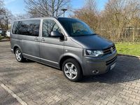 Gebraucht VW Multivan 179 PS (131 kW) 2013 Grau Van